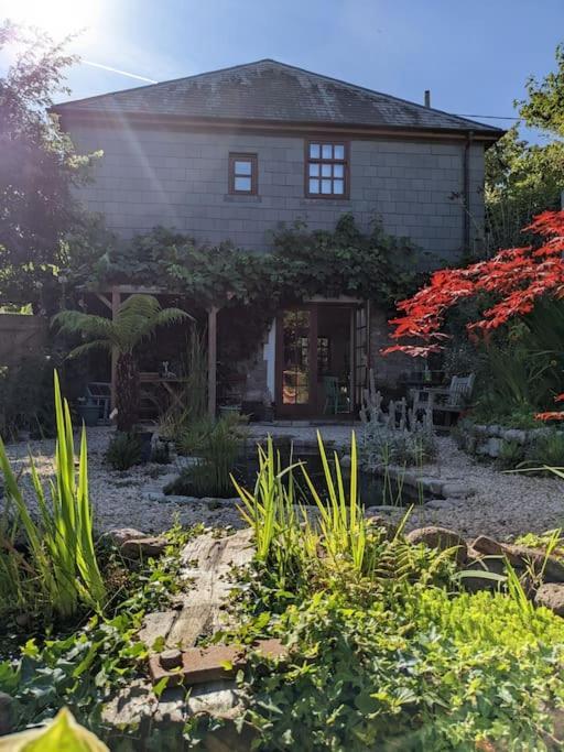 Seaside Guest House A Stone'S Throw From The Beach Долиш Екстериор снимка